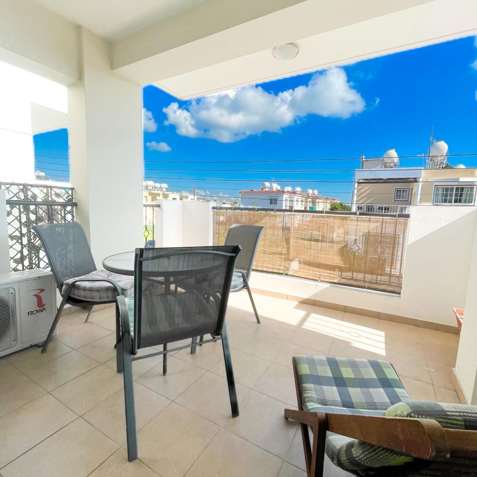 Daniandry Apartment Larnaca Buitenkant foto